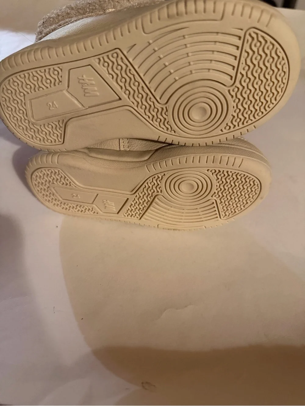 H&M Cozy Winter Boots - Size 24 Toddler